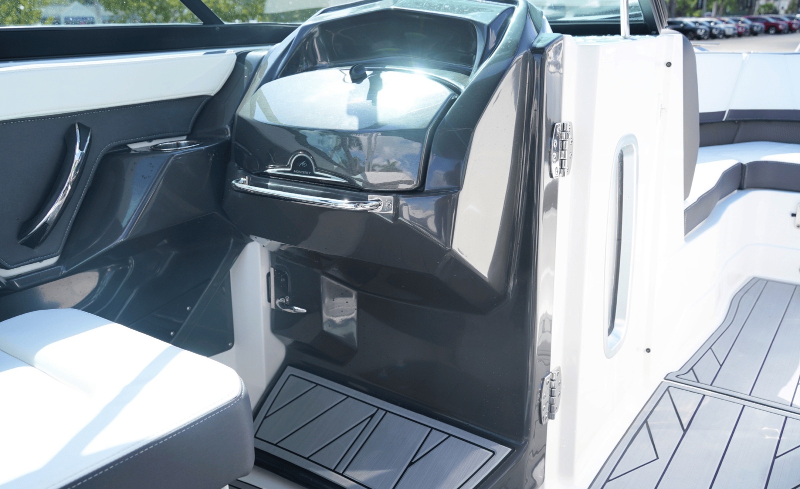 2023 Monterey 255SS