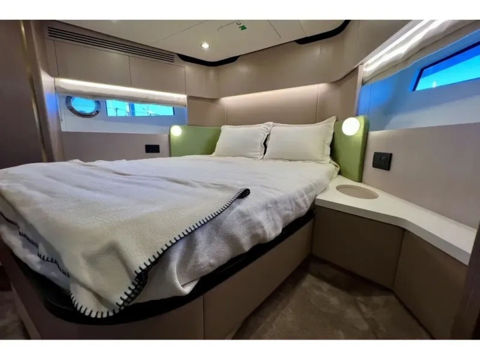 2024 Azimut FLY 60