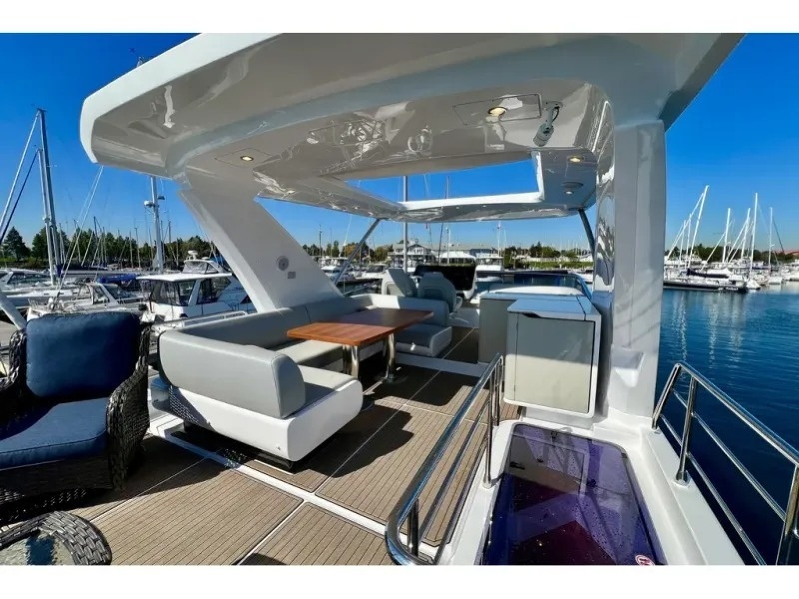 2024 Azimut FLY 60