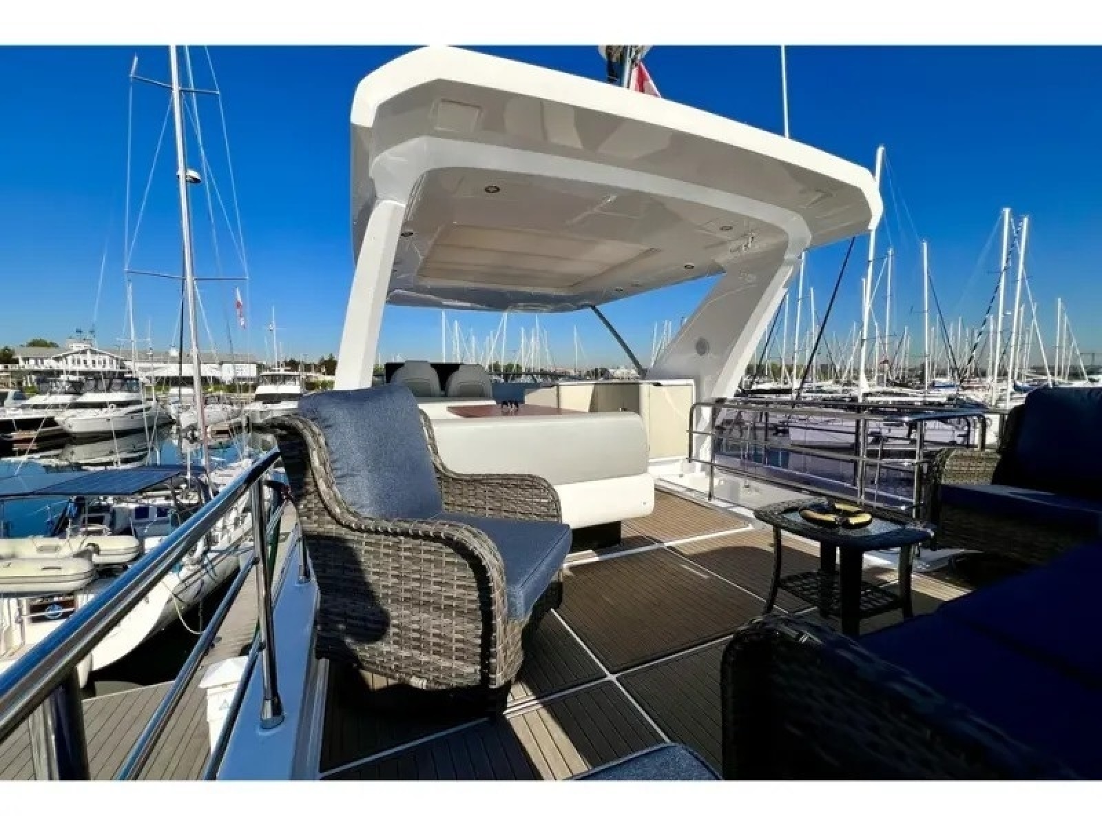 2024 Azimut FLY 60