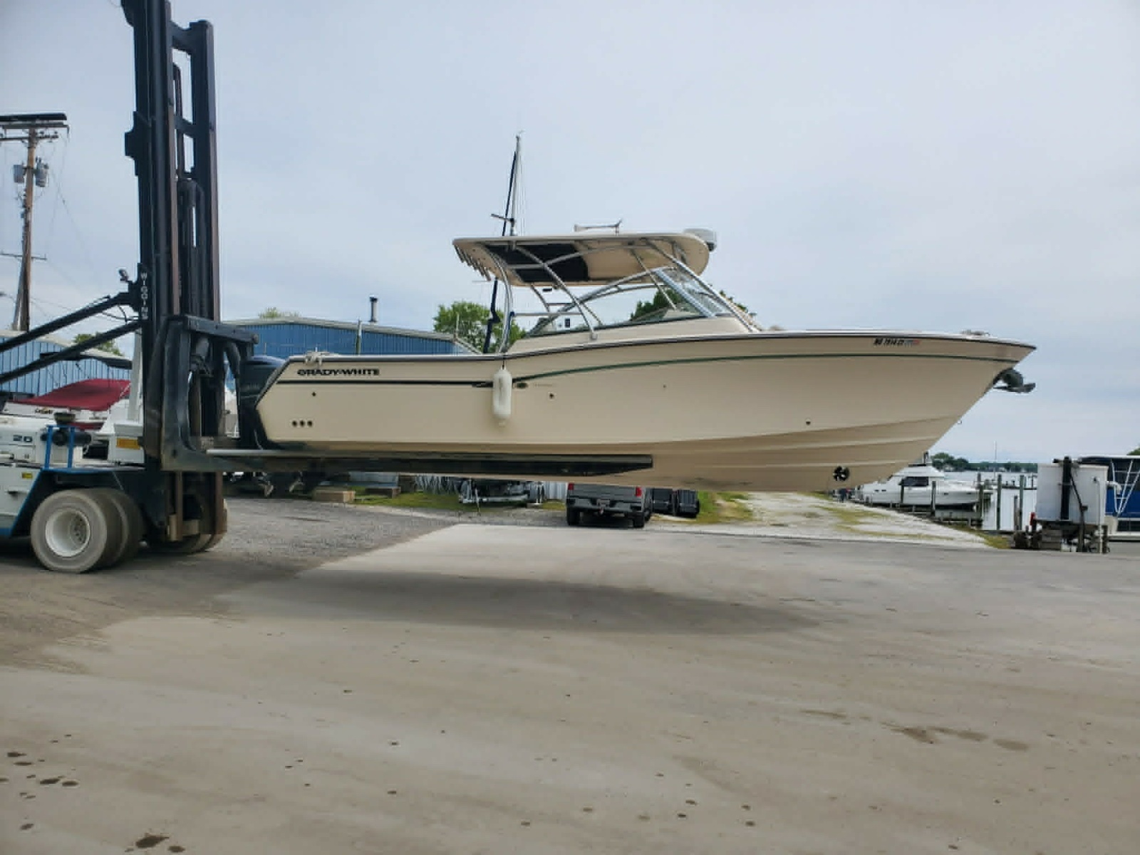 30ft Grady White Yacht For Sale