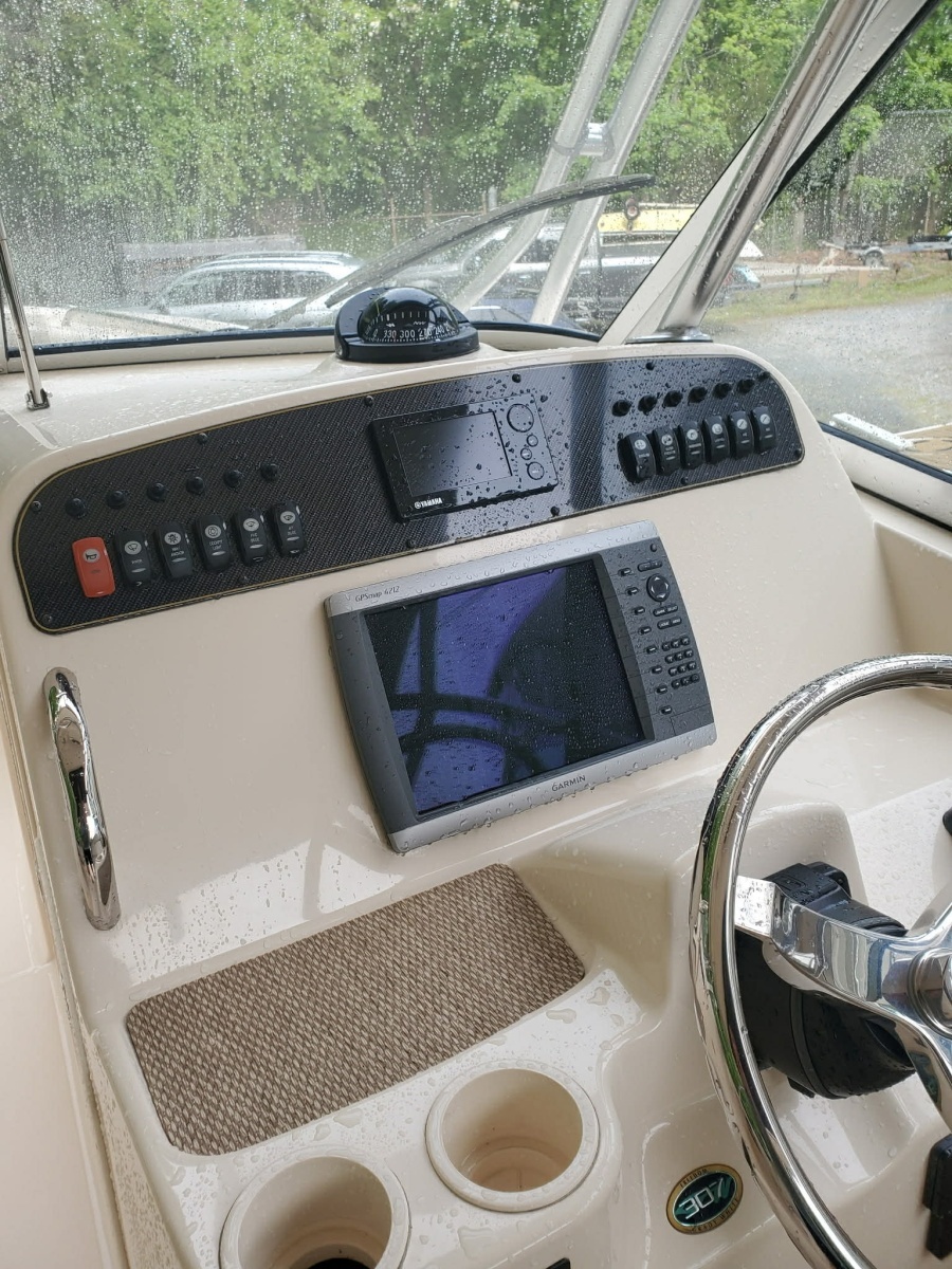 30ft Grady White Yacht For Sale