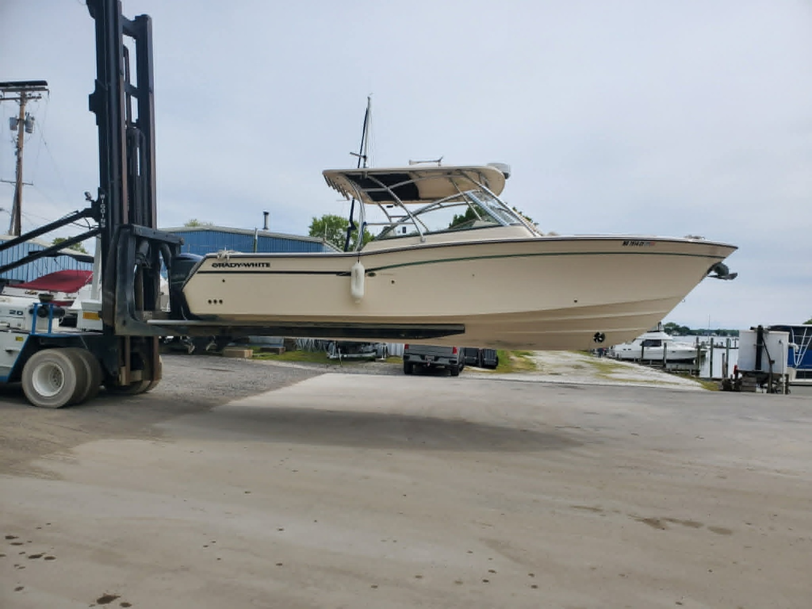 30ft Grady White Yacht For Sale