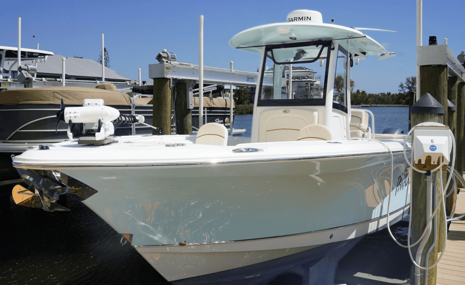 27' 2021 Sea Hunt Ultra 275SE