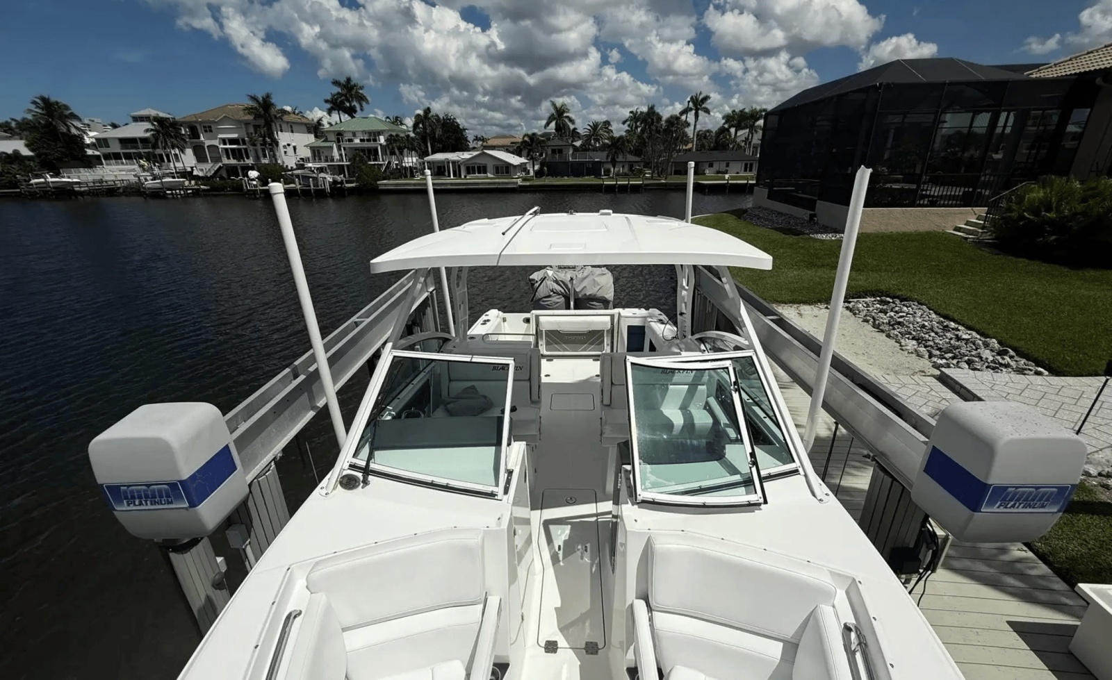 2020 Blackfin 272DC