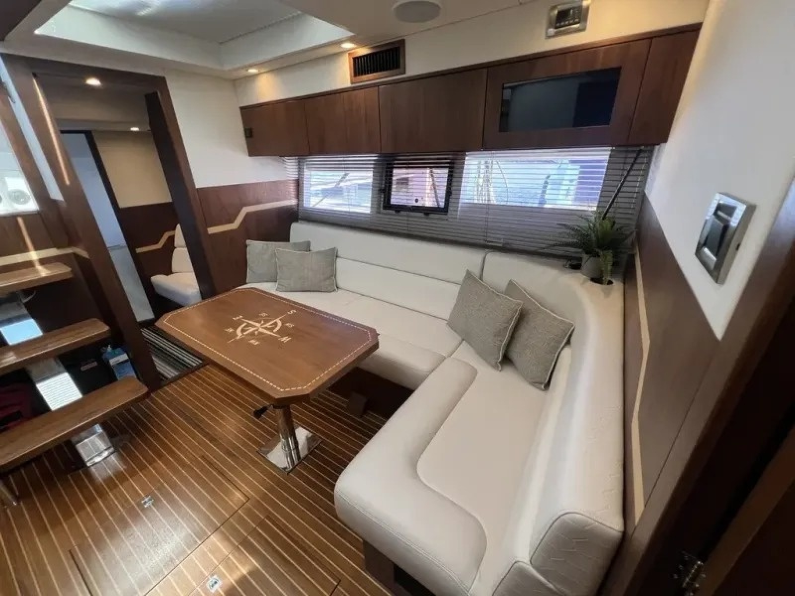 2016 Galeon 405 HTS