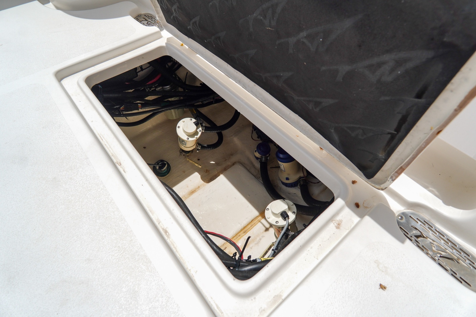 29ft Tidewater Yacht For Sale
