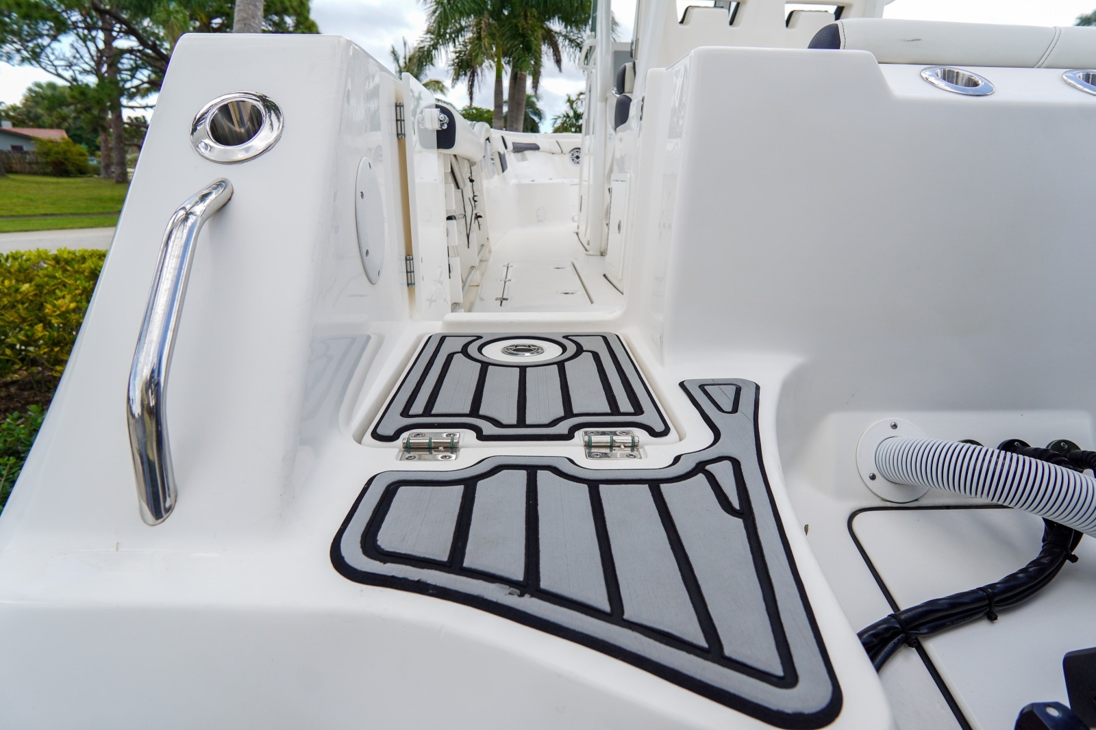 29ft Tidewater Yacht For Sale