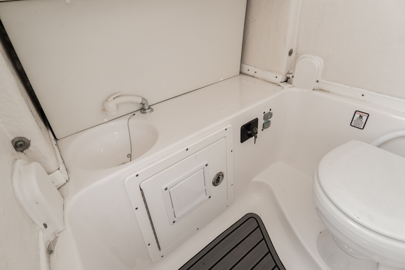 29ft Tidewater Yacht For Sale
