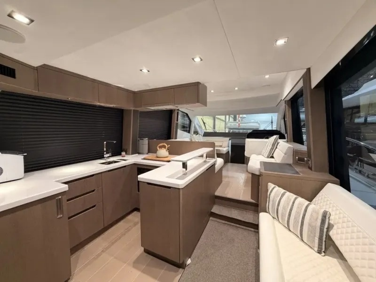 2023 Galeon 500 FLY