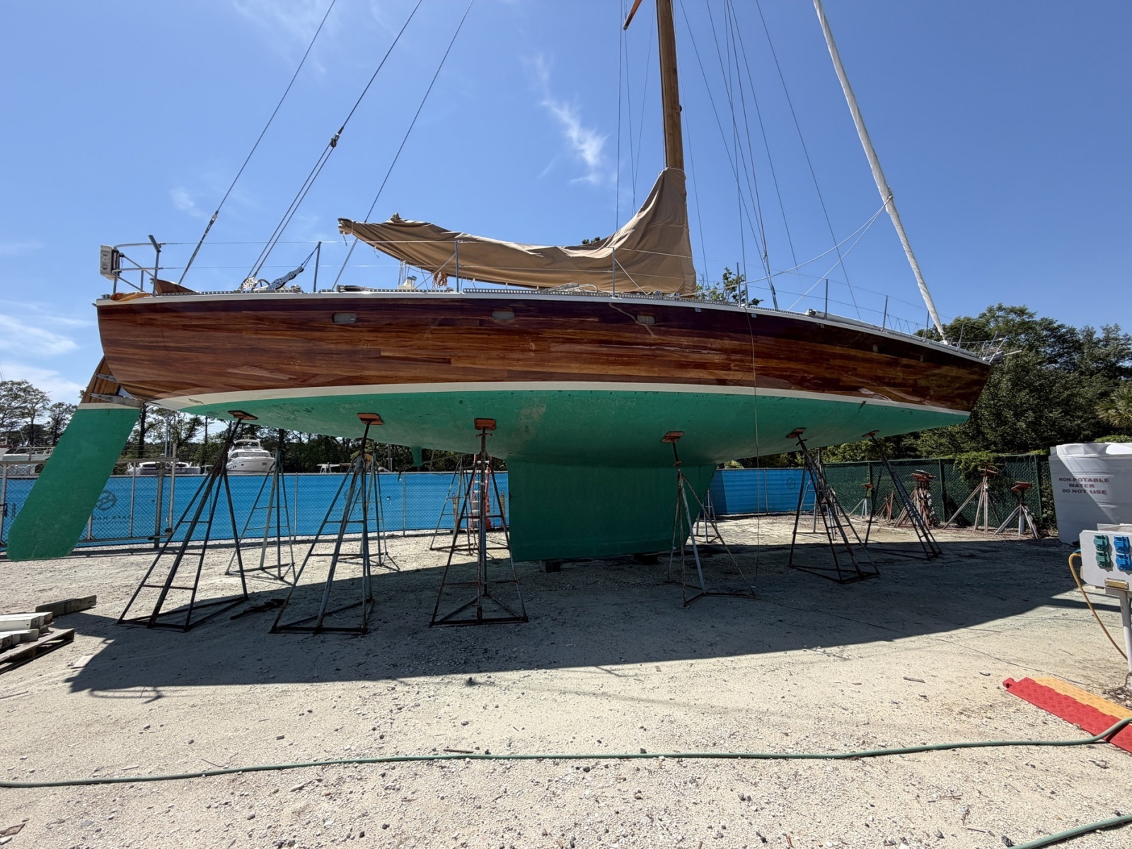 MERU 62ft Custom Yacht For Sale