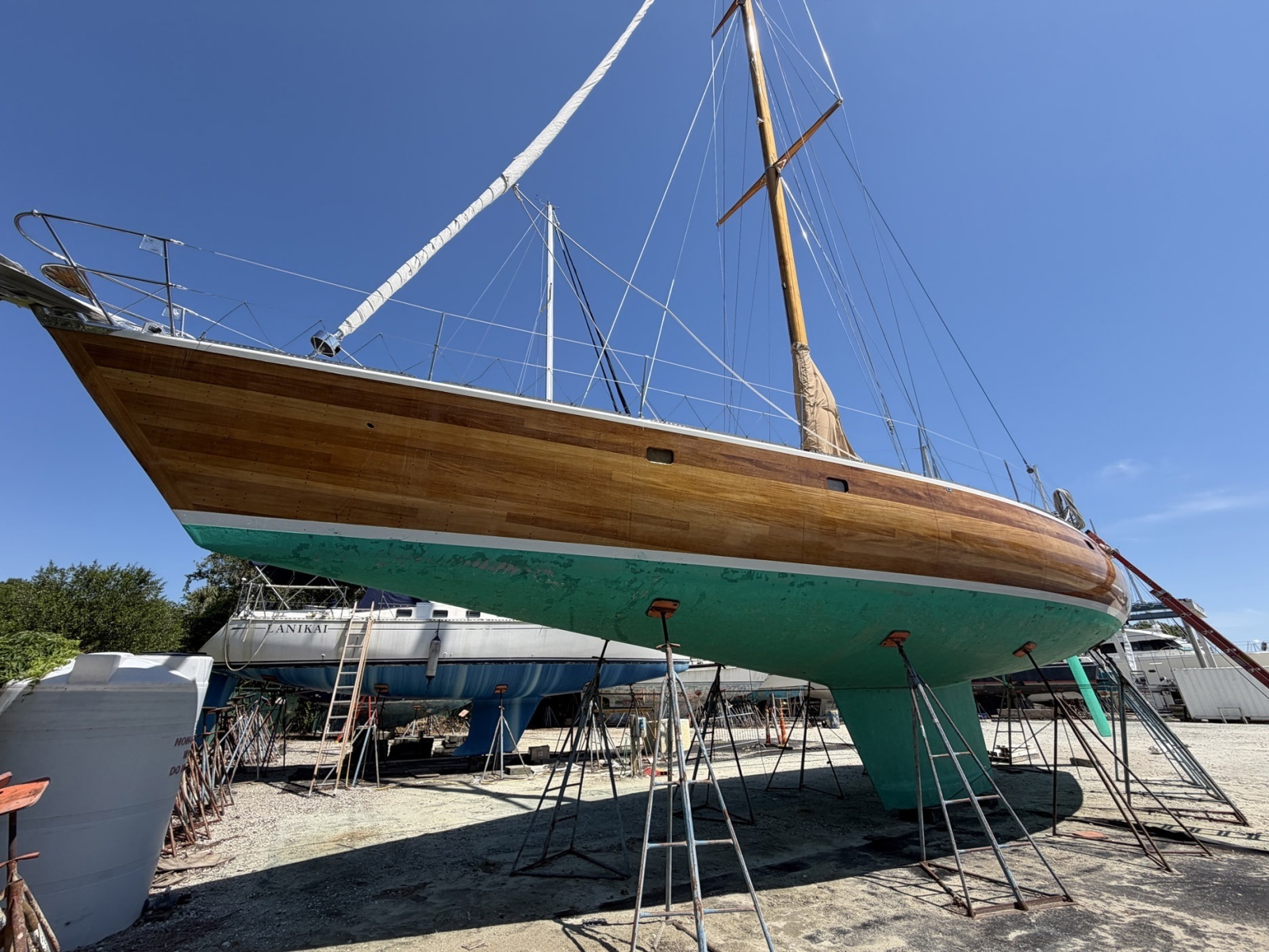 MERU 62ft Custom Yacht For Sale