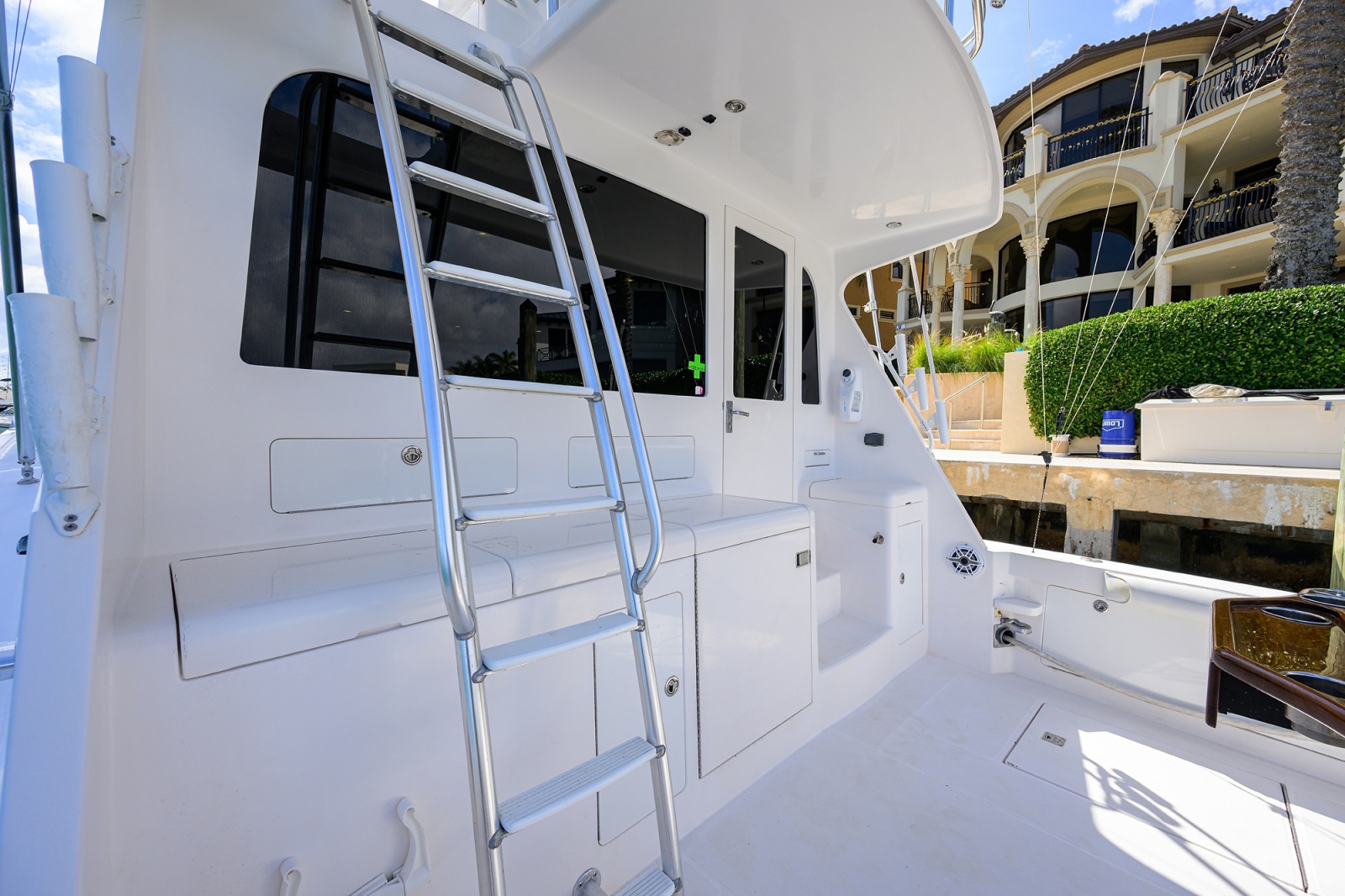 Cabo 48 - Bad Boyz - Cockpit