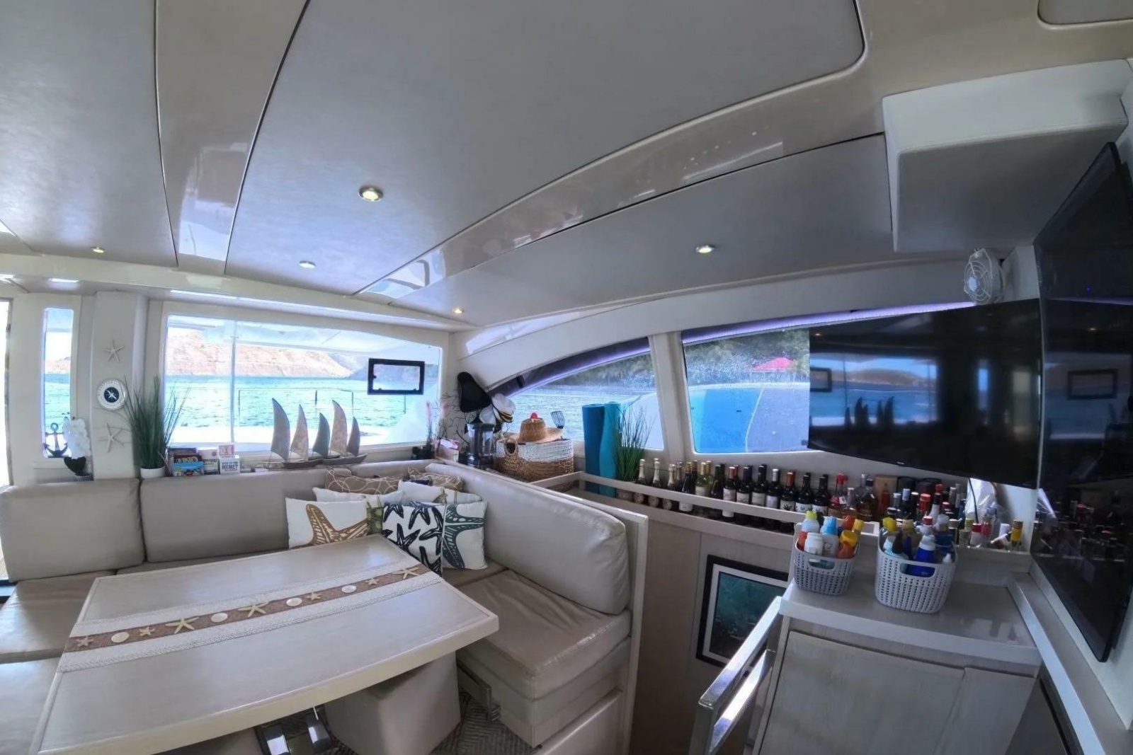 Somewhere hot 51ft Leopard Yacht For Sale