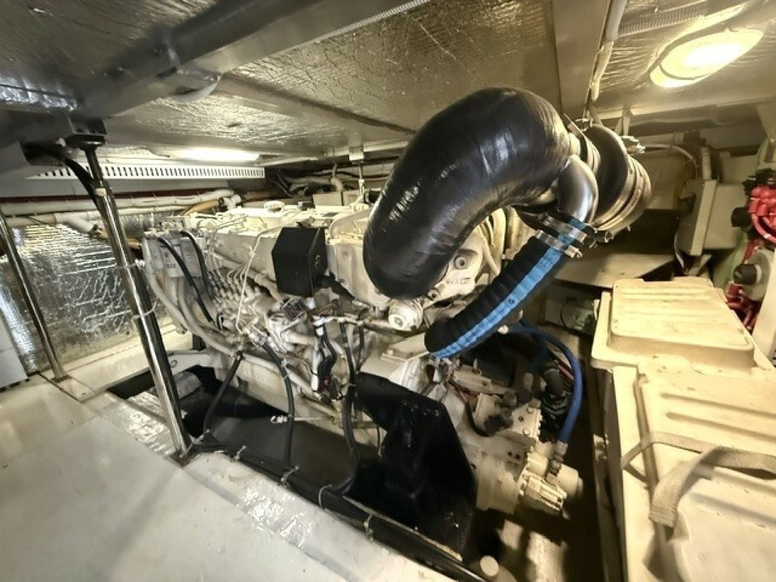 Clear 2 Close 46ft Carver Yacht For Sale