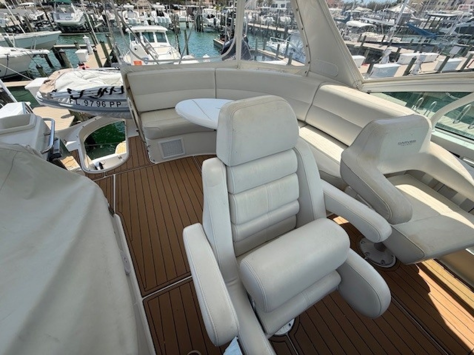Clear 2 Close 46ft Carver Yacht For Sale
