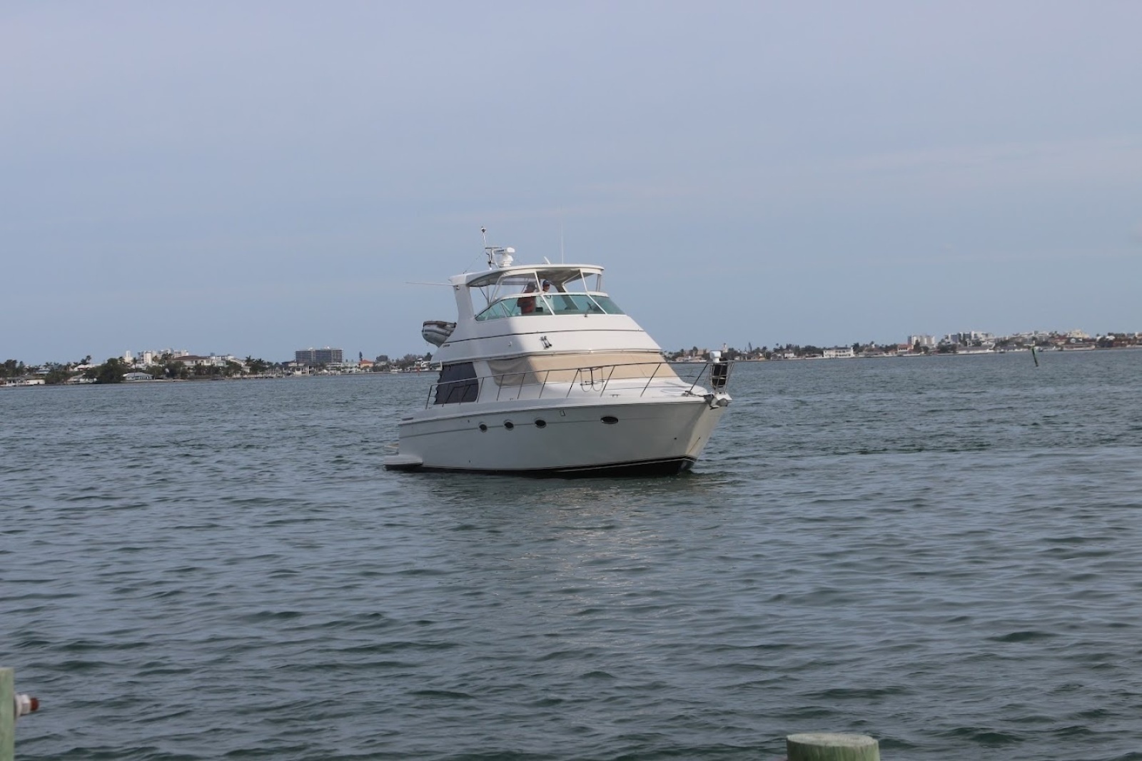 Clear 2 Close 46ft Carver Yacht For Sale