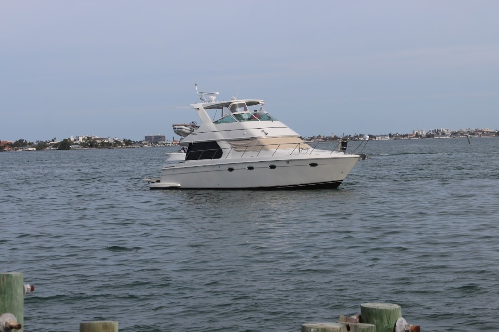 Clear 2 Close 46ft Carver Yacht For Sale