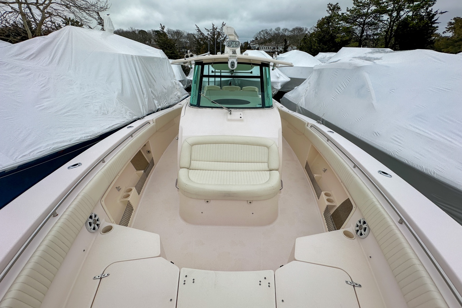 2011 Grady-White 
