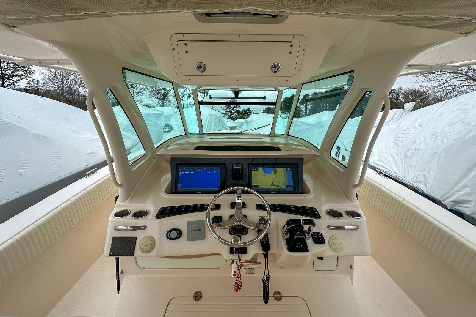 2011 Grady-White 