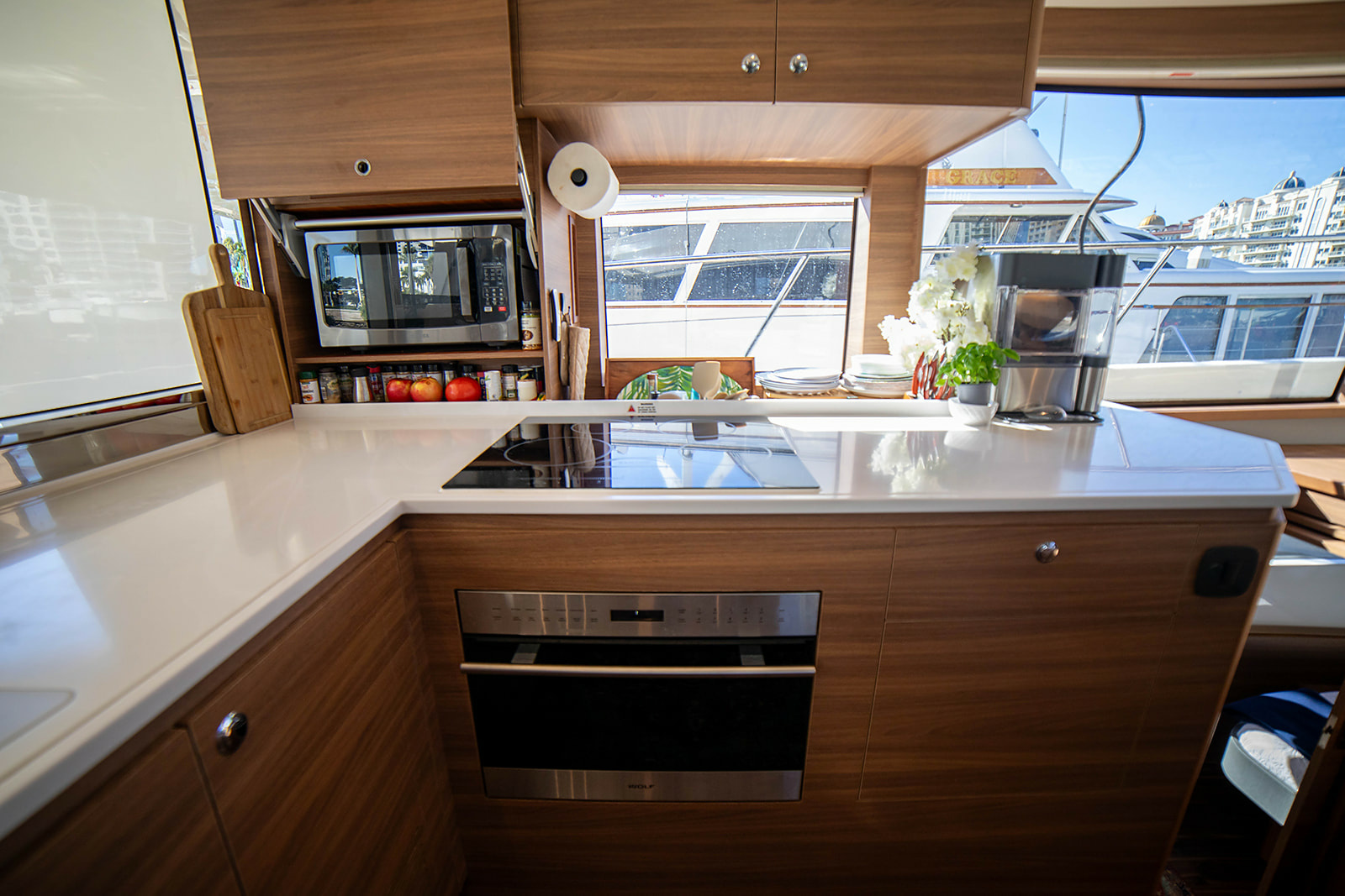 2024 Aquila 54 Yacht