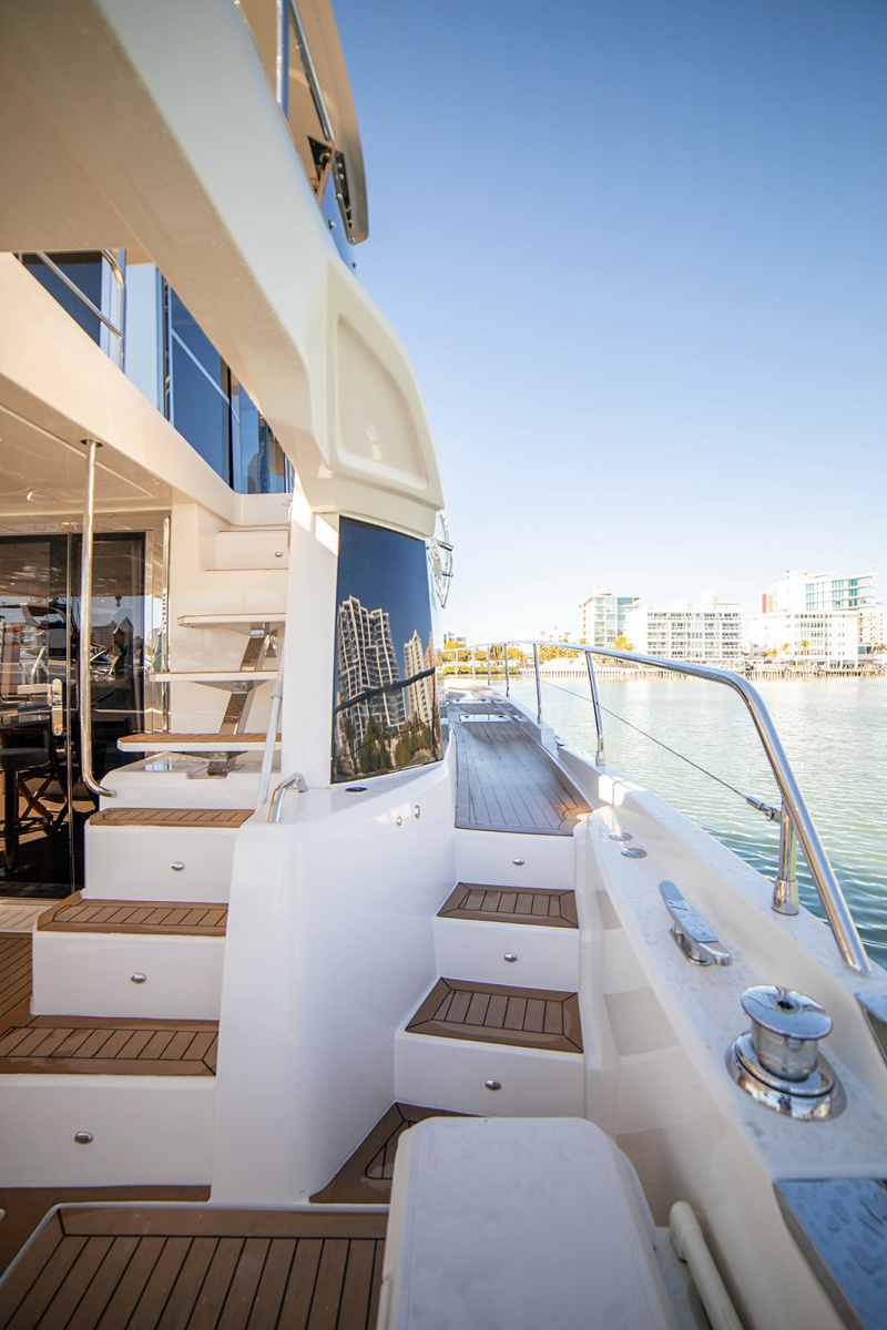 2024 Aquila 54 Yacht