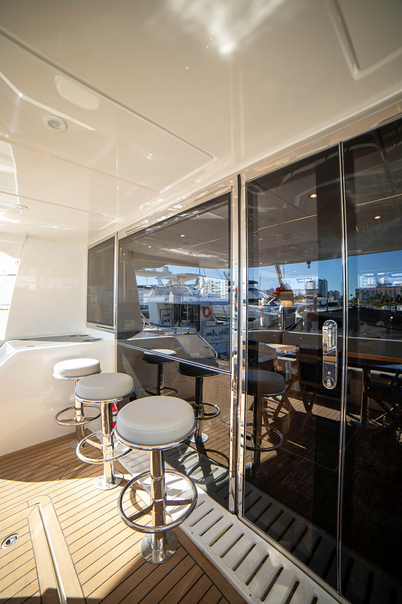 54ft Aquila Yacht For Sale