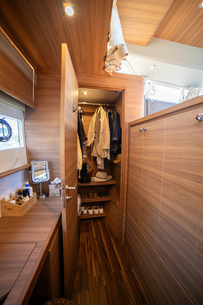 54ft Aquila Yacht For Sale