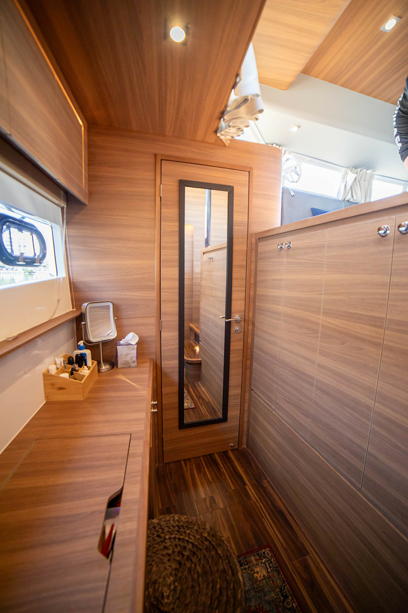 54ft Aquila Yacht For Sale