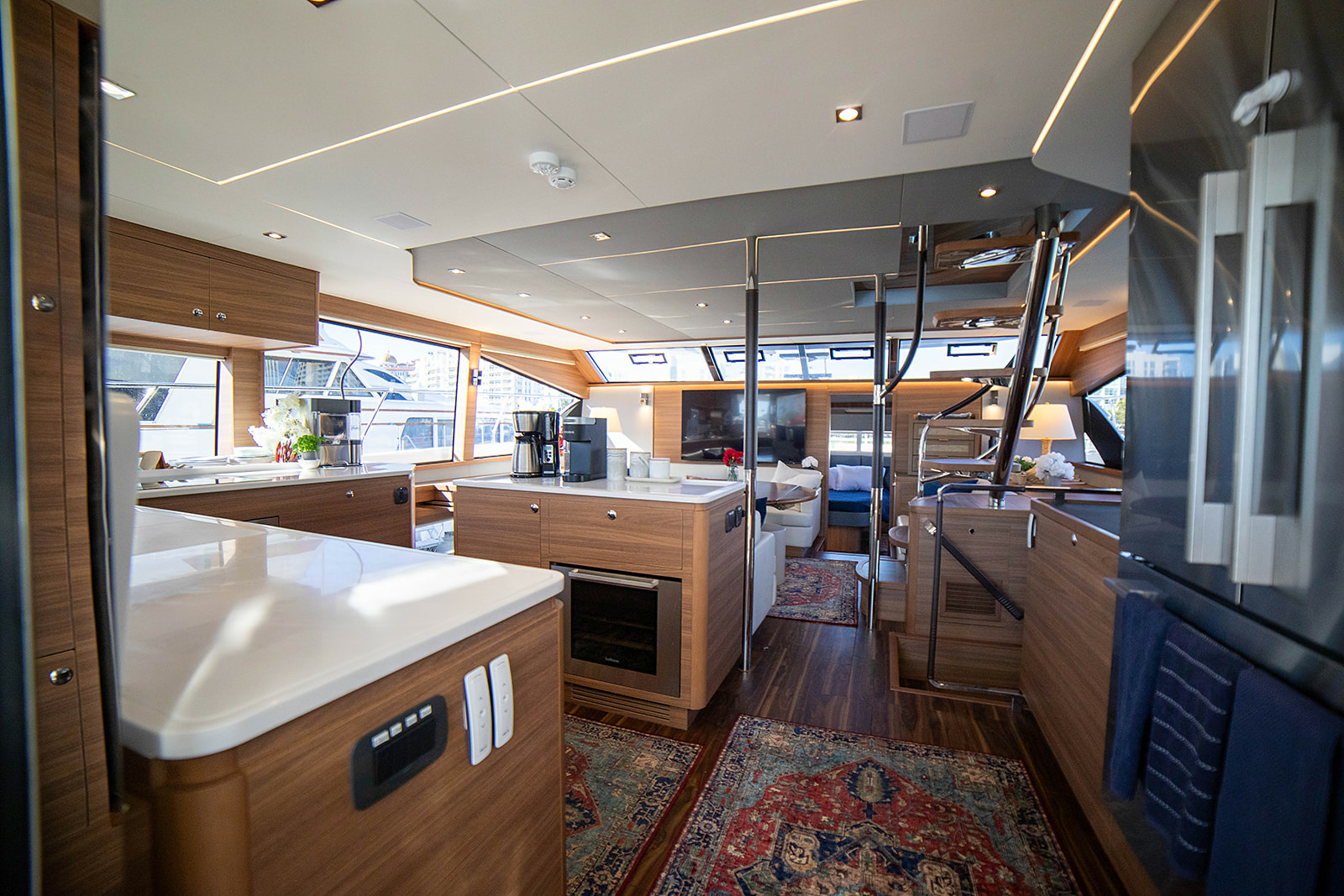 2024 Aquila 54 Yacht
