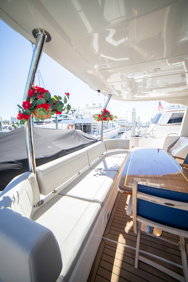 2024 Aquila 54 Yacht
