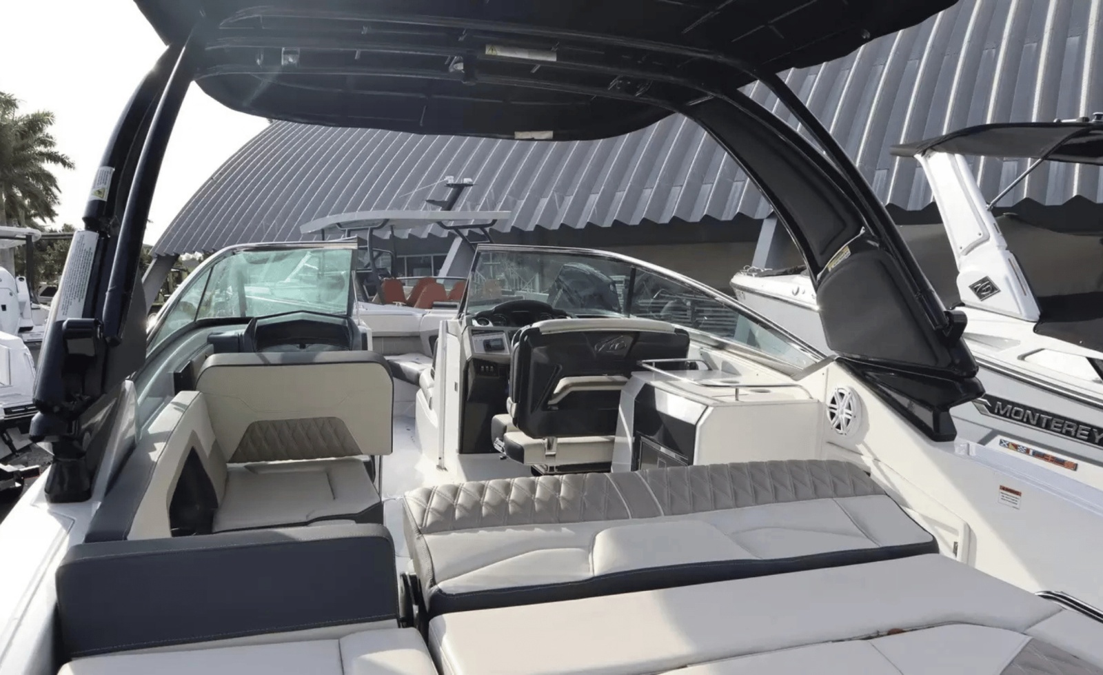 29ft Monterey Yacht For Sale