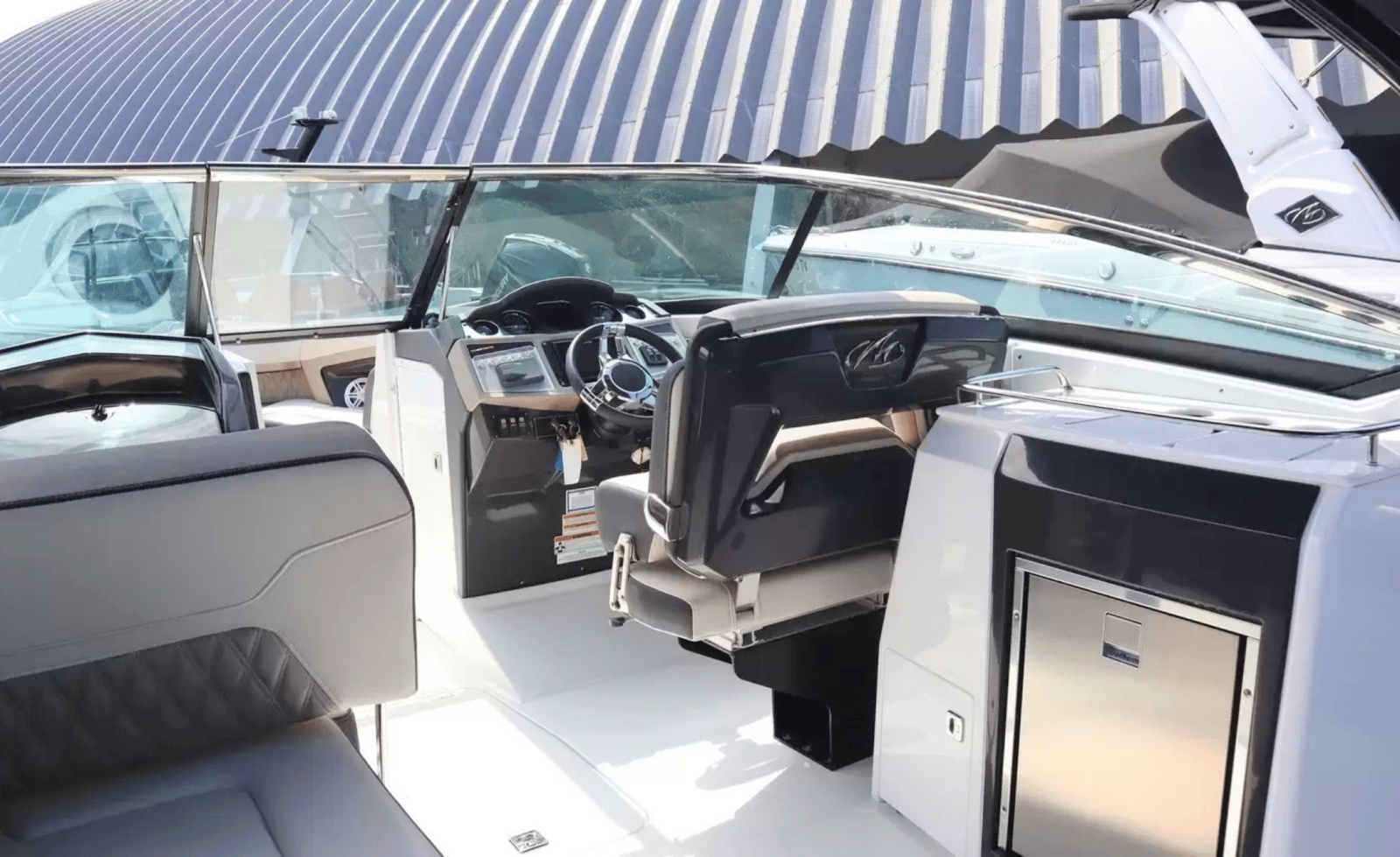 2024 Monterey 305SS