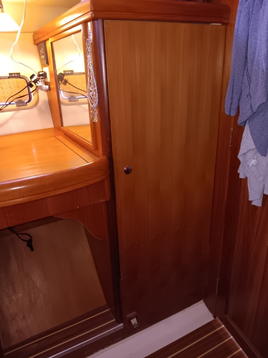 Nancy Marie 45ft Hunter Yacht For Sale