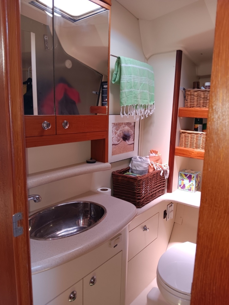 Nancy Marie 45ft Hunter Yacht For Sale