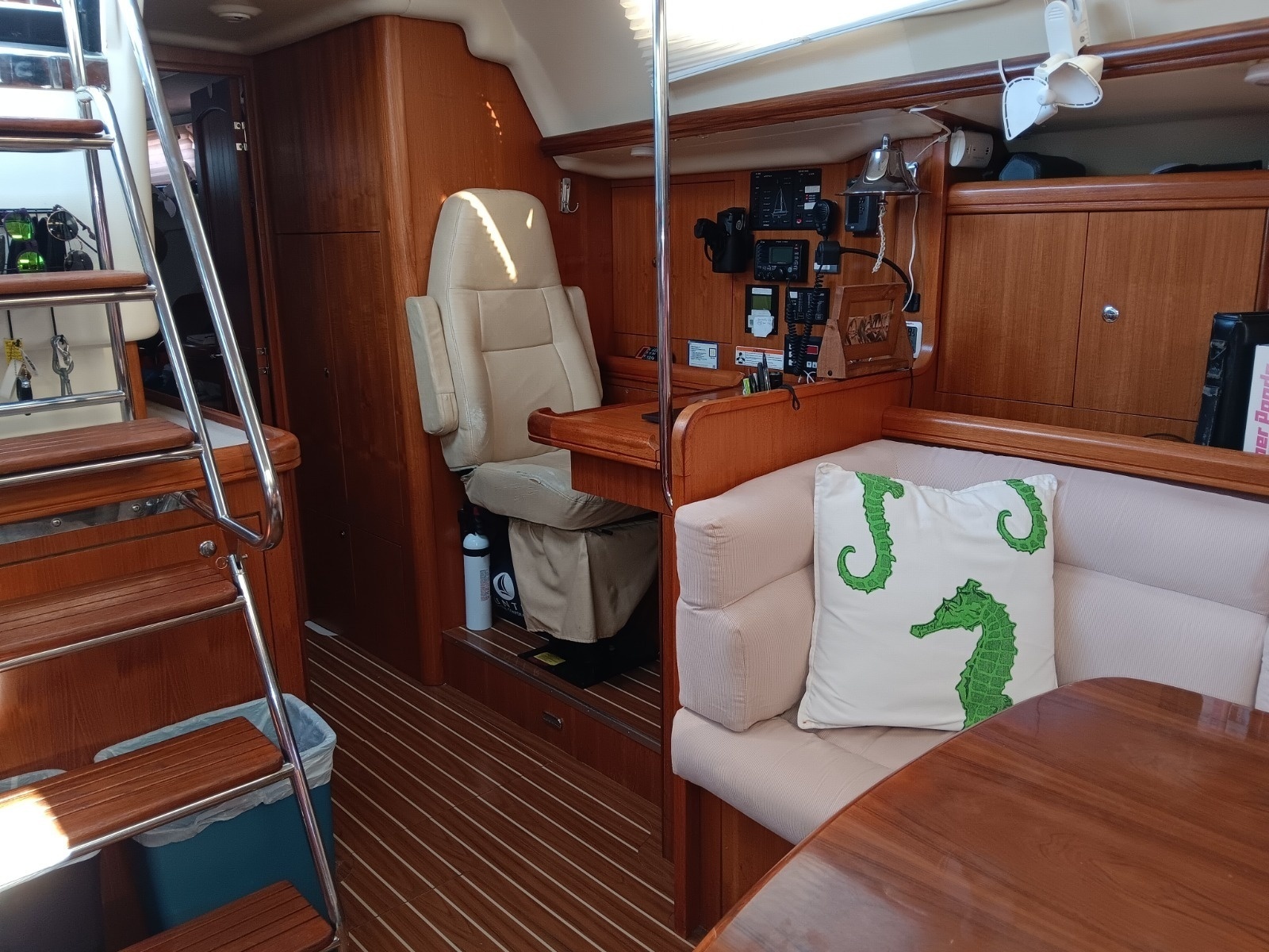 Nancy Marie 45ft Hunter Yacht For Sale