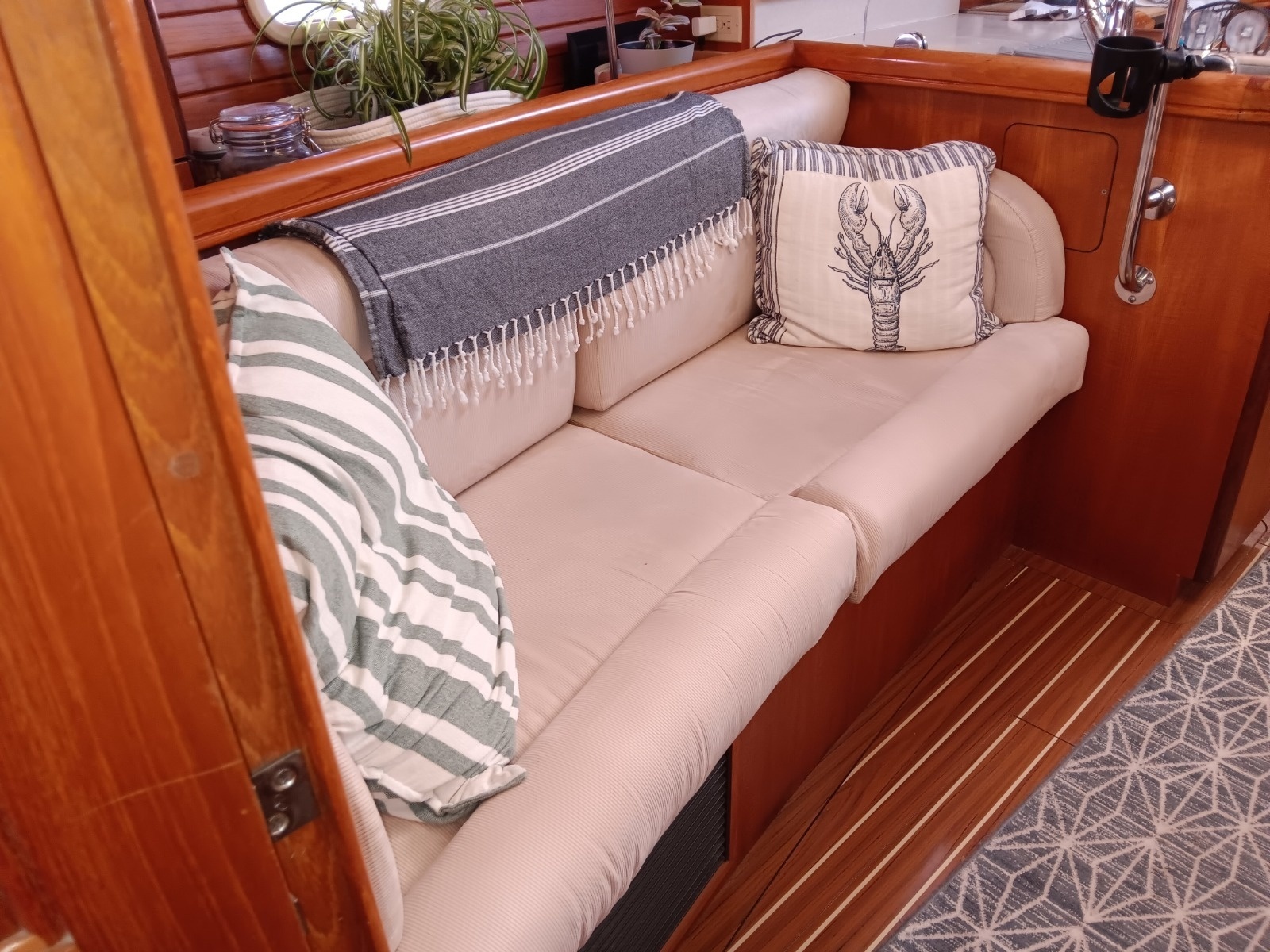 2007 Hunter Center Cockpit