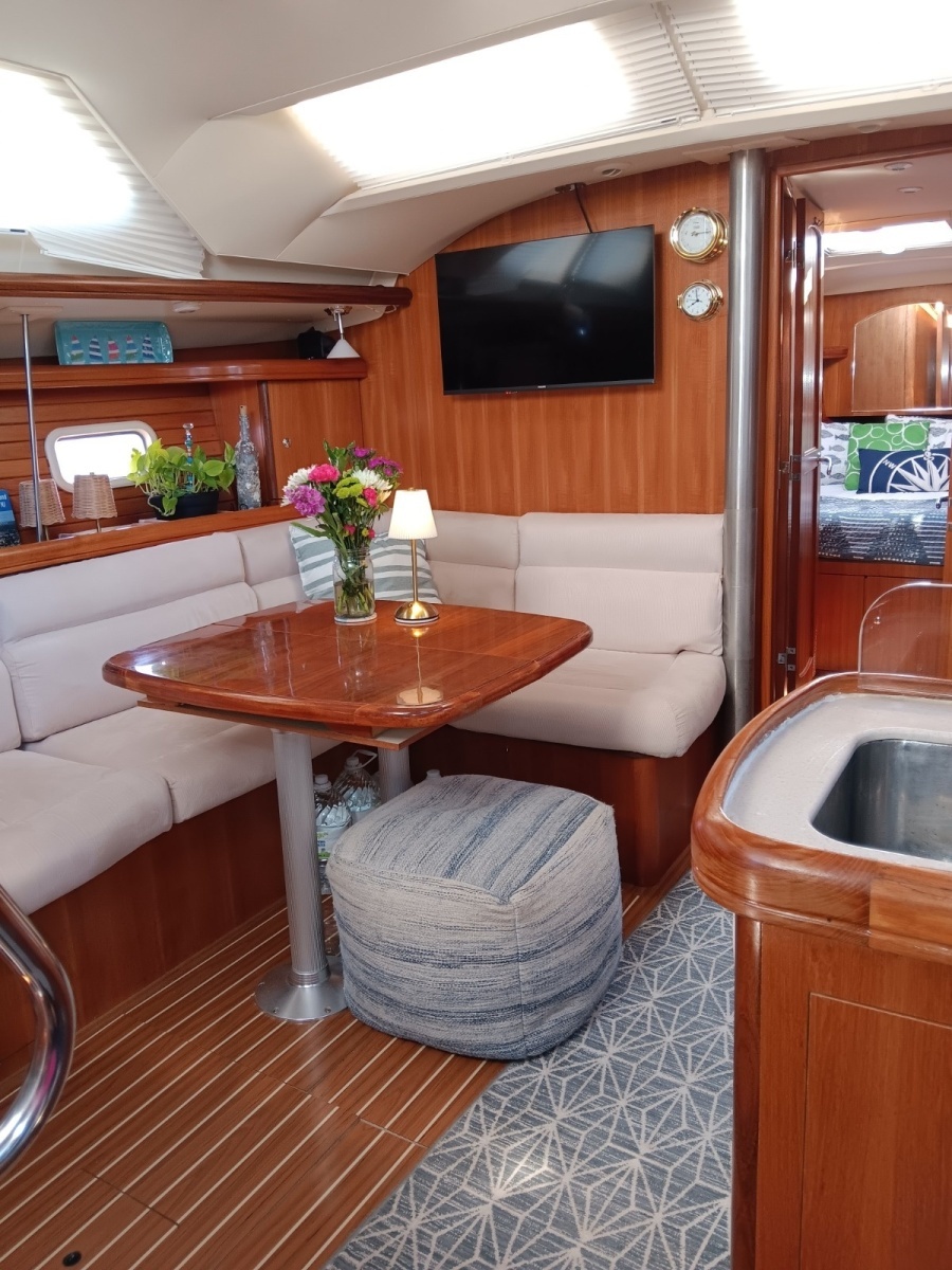 Nancy Marie 45ft Hunter Yacht For Sale