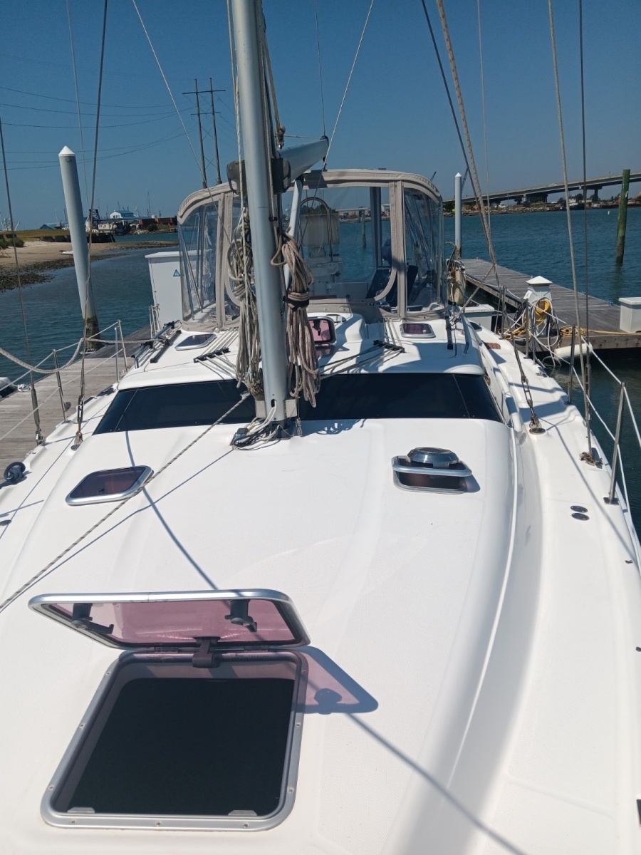 Nancy Marie 45ft Hunter Yacht For Sale