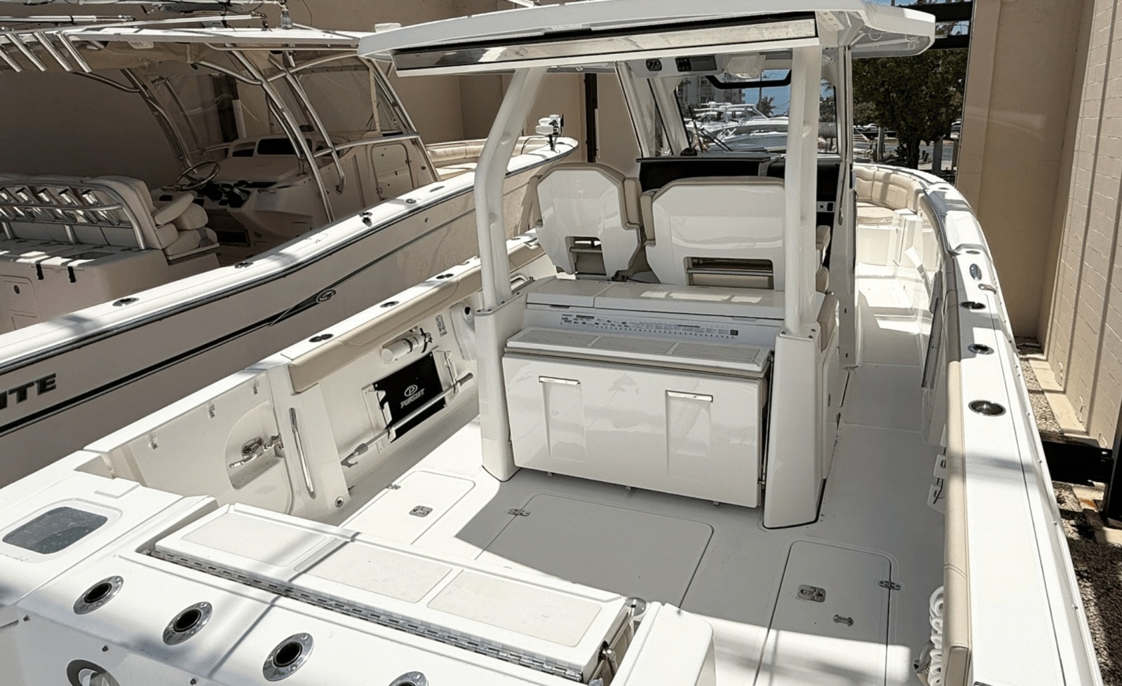 34ft Pursuit Yacht For Sale