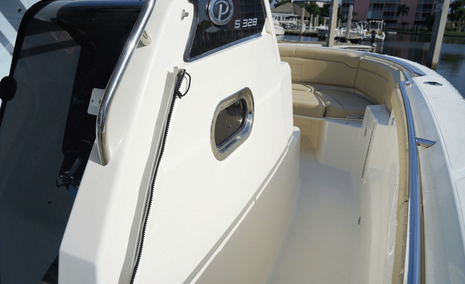 2020 Pursuit S328
