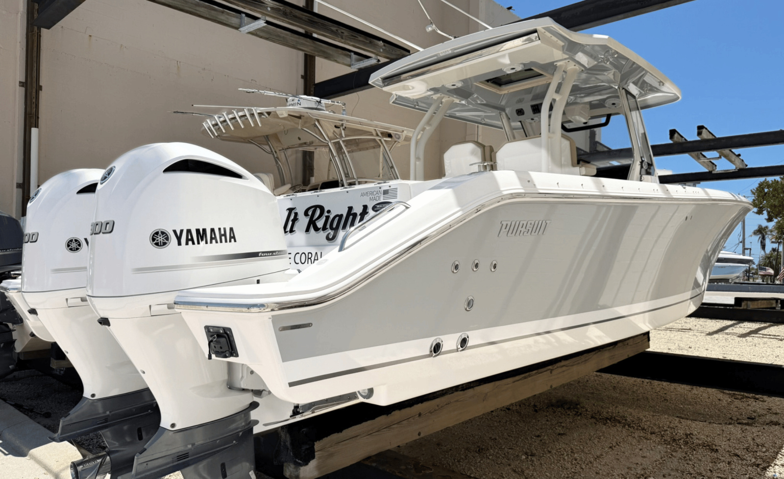34ft Pursuit Yacht For Sale