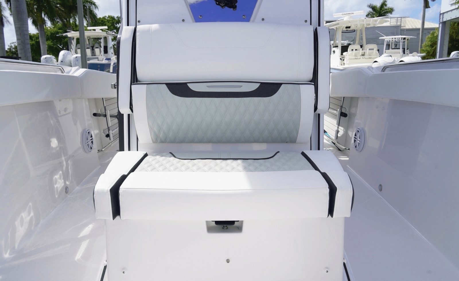 2025 Blackfin 272CC