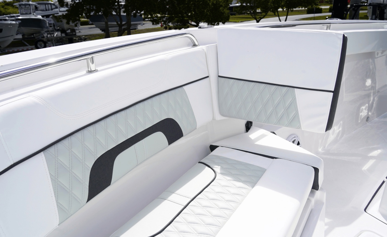2025 Blackfin 272CC