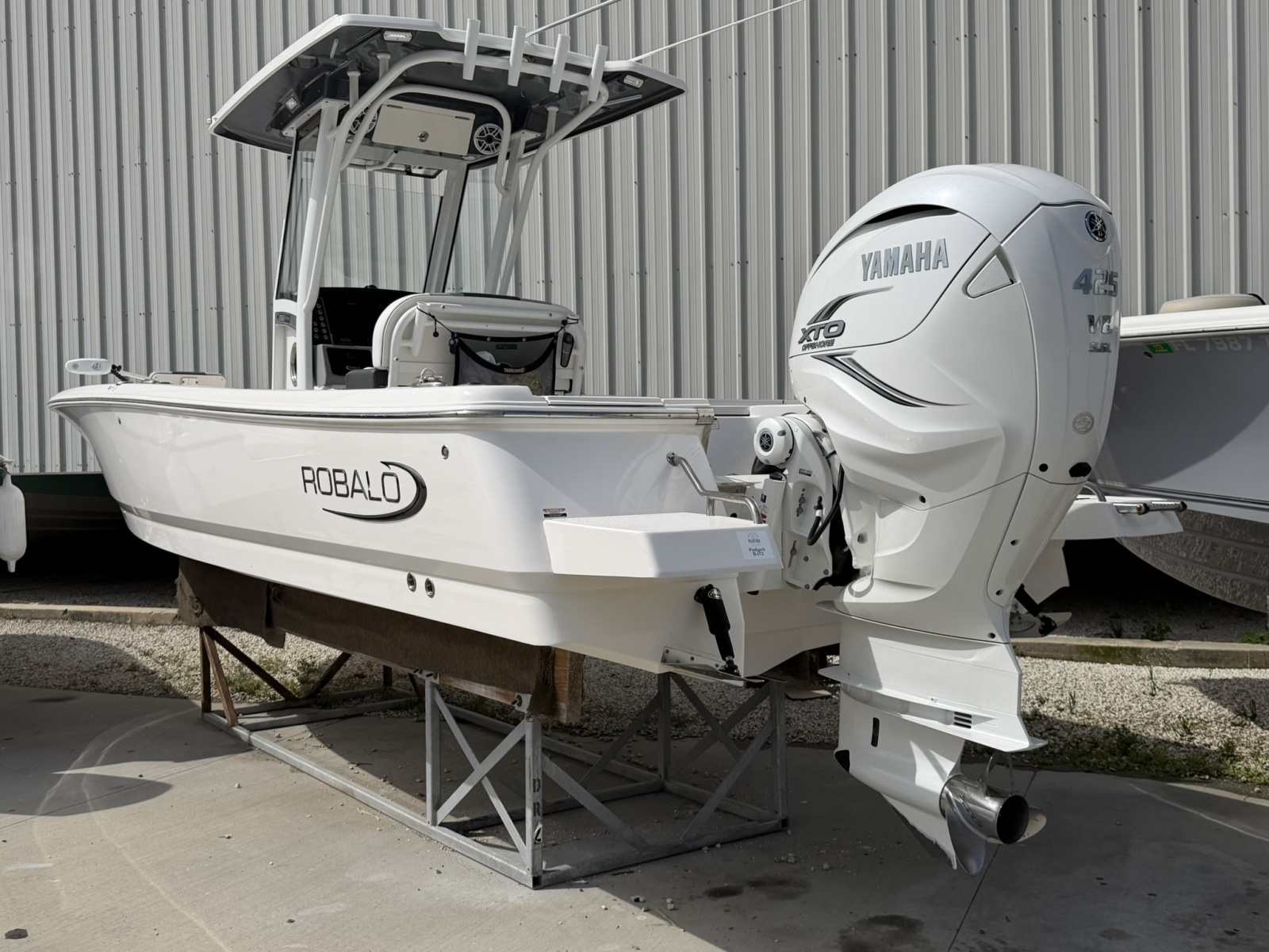 26ft Robalo Yacht For Sale