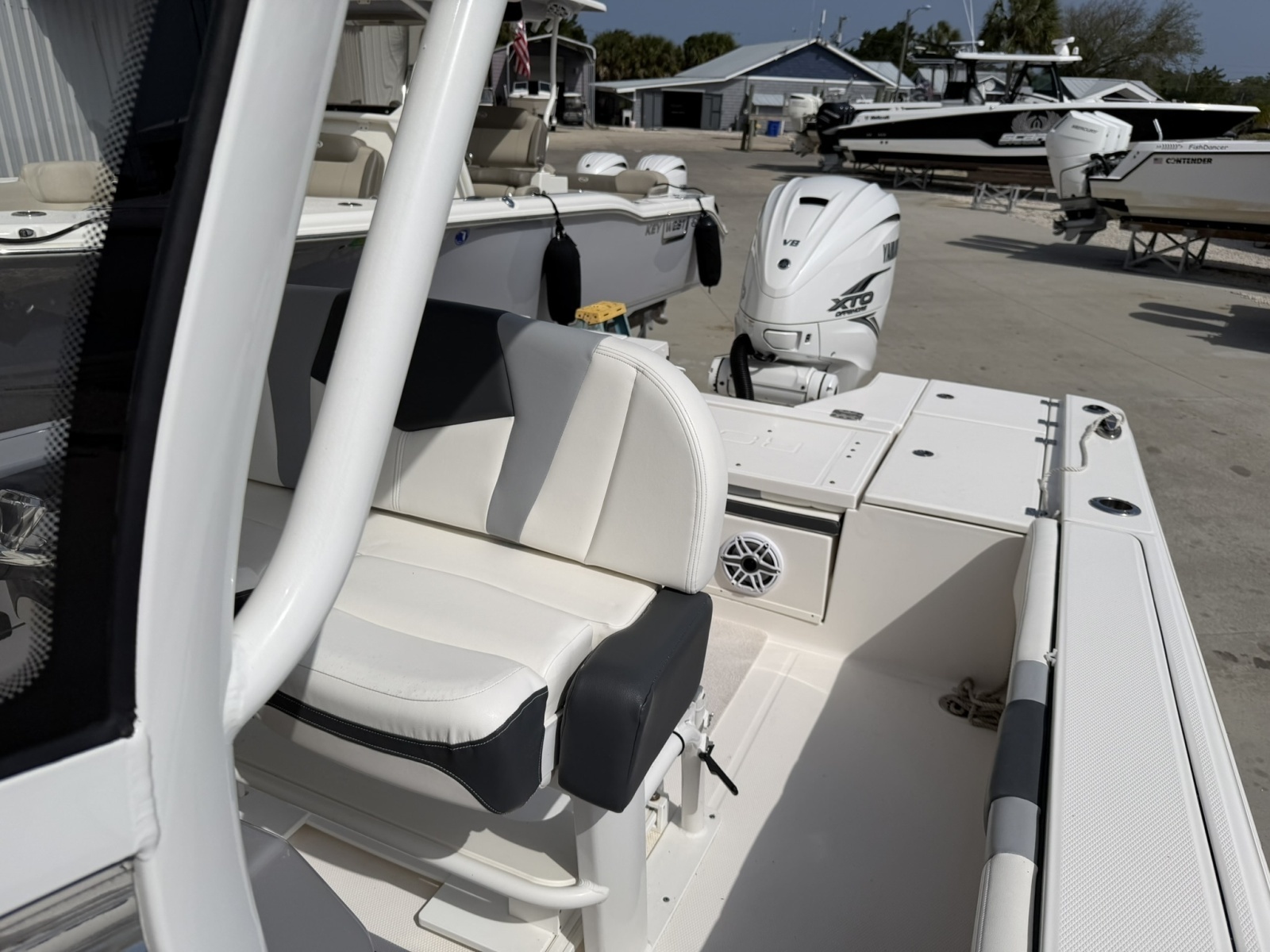 26ft Robalo Yacht For Sale