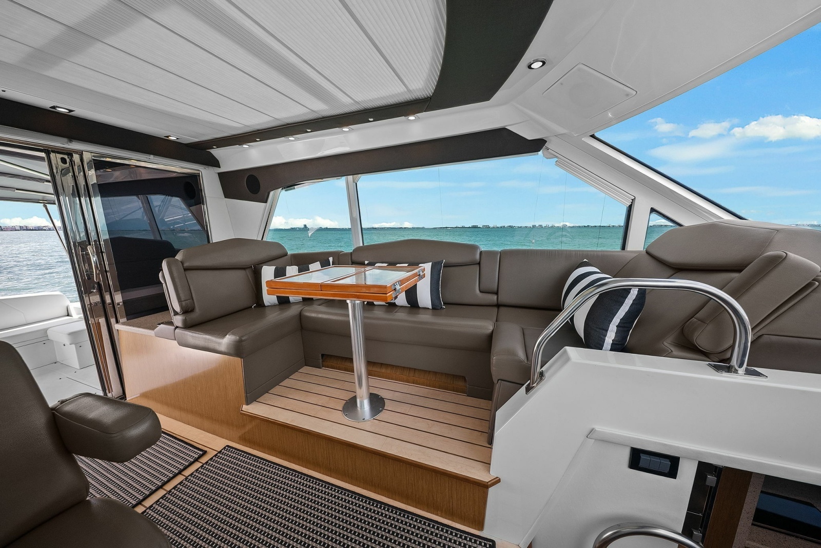 Freedom 48ft Cruisers Yachts Yacht For Sale