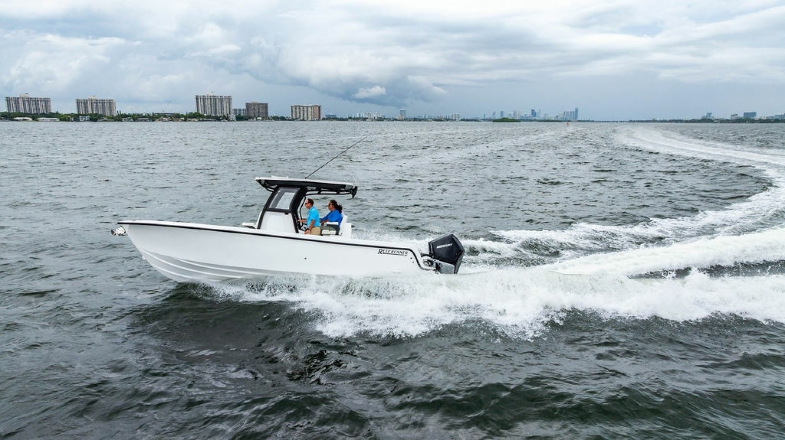 28ft Reef Runner Yacht For Sale