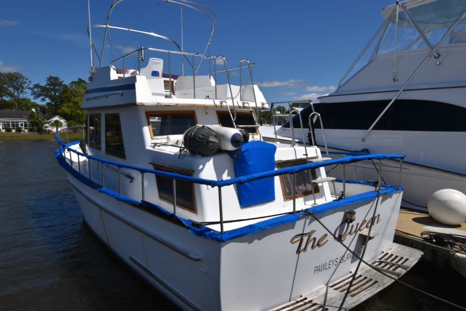 1988 Marine Trader 