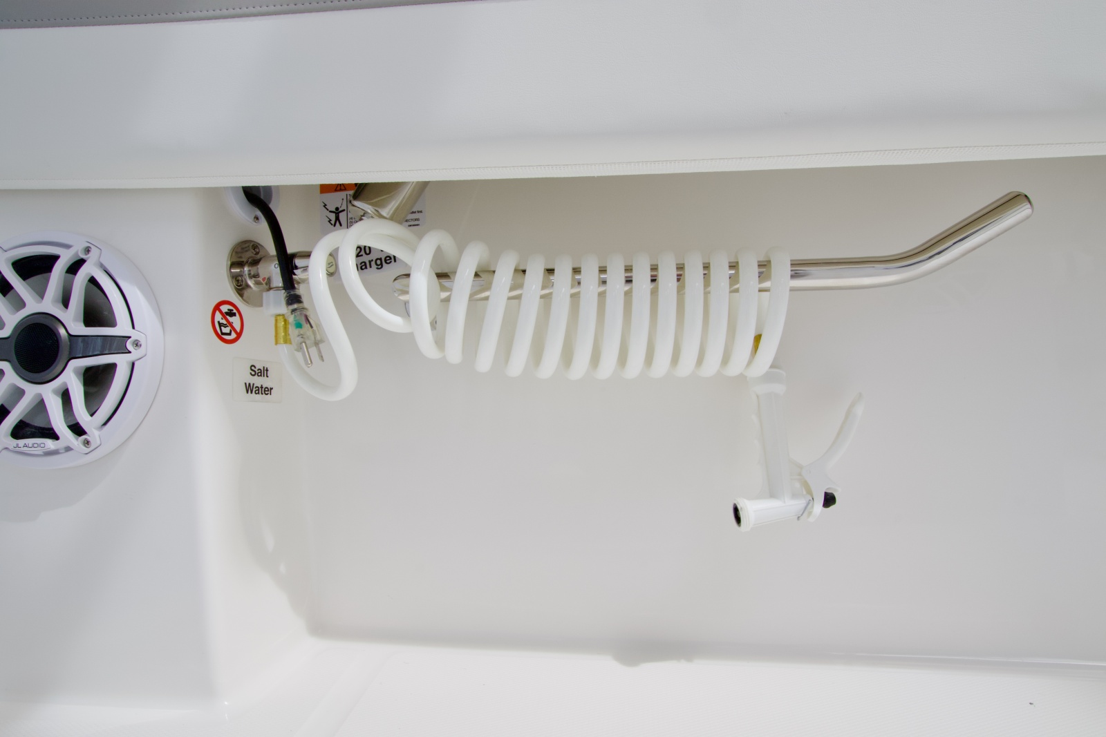 2027 Regulator 25 — 060A0353